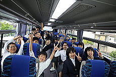 バス移動の画像3