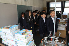教科書配布の画像1