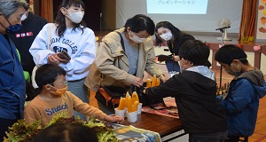 販売活動の画像