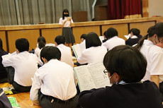 学年集会