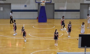 女子バスケットボール３