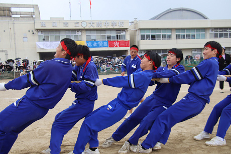綱引き