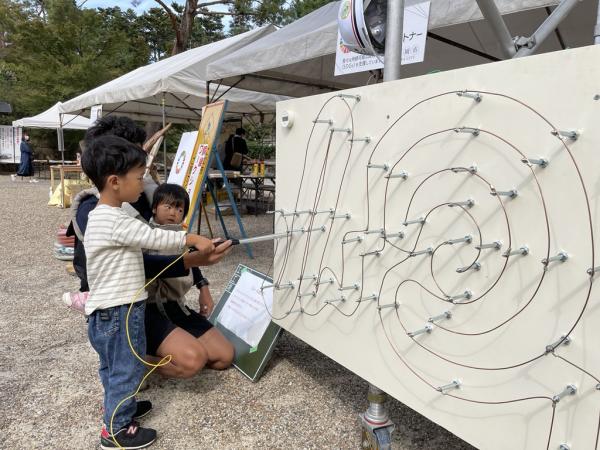 イライラ棒子ども体験様子