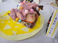 園児作のケーキの画像