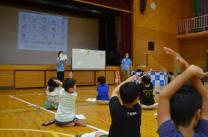 防災の教室で講師からの説明