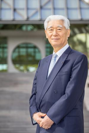 熊倉功夫氏