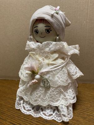 ポーチのお嬢さん