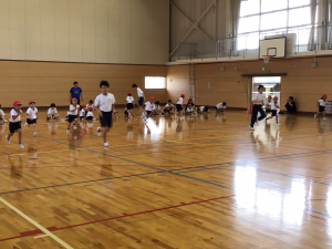 体育館にて