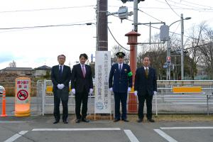 亀岡市防犯カメラ機器設置に伴う協定締結及び除幕式