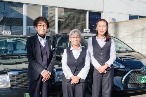 京都タクシー集合写真