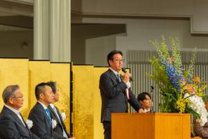 内藤氏