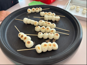 だんご焼く