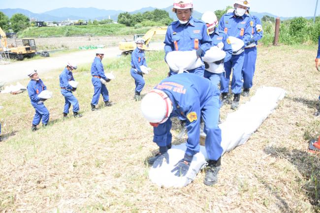 積み土のう工実施